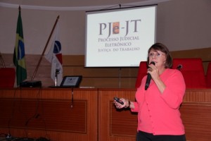 Ana Amélia Menna Barreto, advogada e Diretora da Inclusão Digital da OAB/RJ e uma das formadoras dos multiplicadores do PJe junto ao CFOAB ministrou os cursos 