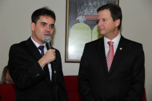 Presidente Seccional, Andrey Cavalcante e o Vice-Presidente do (CFOAB, Claudio Lamachia 