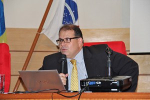 Rochilmer Rocha Filho palestrou sobre ‘A Reforma do Código de Processo Civil’