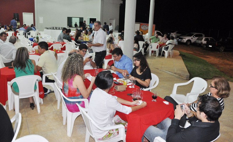 Jantar de confraternização com advogados em Ji-Paraná