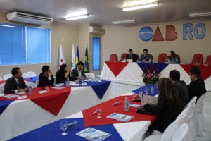 Várias propostas foram discutidas durante a reunião.