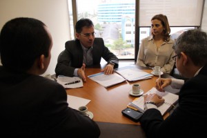 Andrey Cavalcante e Maracélia Oliveira durante reunião com juízes auxiliares da Corregedoria 