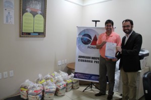 29.08-OABRO entrega alimentos arrecadados durante Conferência dos Advogadosnuc