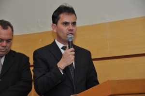 Andrey Cavalcante iniciou seu discurso conclamando a advocacia a refletir e debater sobre os rumos jurídicos do país e de Rondônia