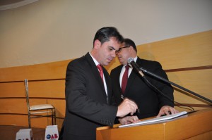 Presidente da OAB/RO, Andrey Cavalcante, durante assinatura do Termo de Compromisso