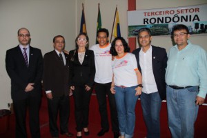 Membros da Comissão com organizadores do evento.