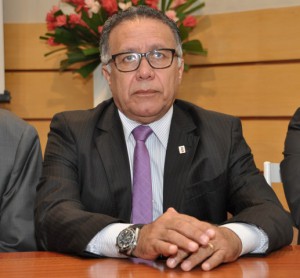 Diretor tesoureiro da OAB/RO, Fernando Maia.