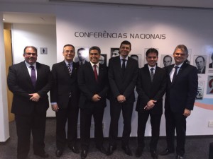 Conselheiro Eurico Montenegro acompanhado no presidente da OAB/RO Andrey Cavalcante, dos Conselheiros Federais Elton Assis e Elton Fülber e o Diretor Geral  da ESa/RO Rochilmer Mello