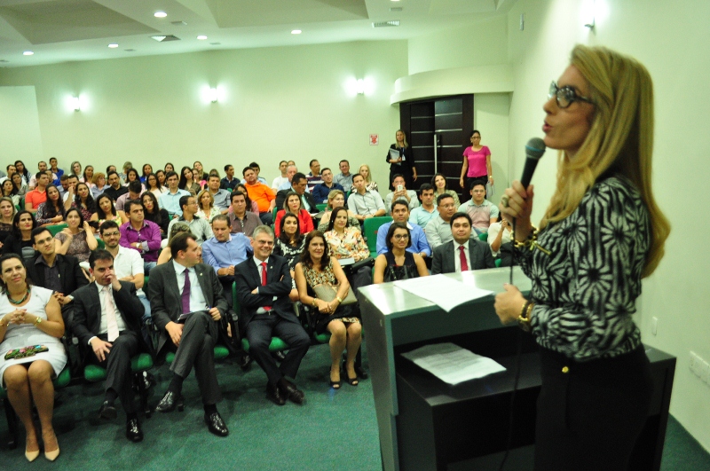 Palestra Fernanda Marinela em Ji-Paraná