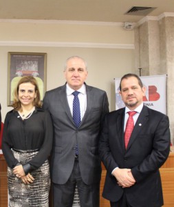 Maracelia Oliveira, presidente do TDP da OAB/RO, Raul Fonseca, e José Luis Wagner