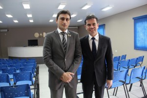 Andrey Cavalcante e o presidente da subseção da OAB em Alvorada, Antônio Ramon 