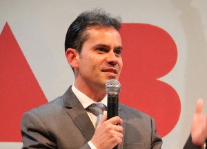 Andrey Cavalcante durante discurso