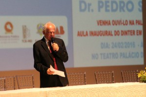 Palestra ex-senador Pedro Simon