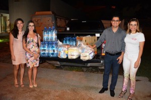 Durante o evento foram entregues mantimentos para serem doados aos desabrigados pela cheia do rio Jaru 