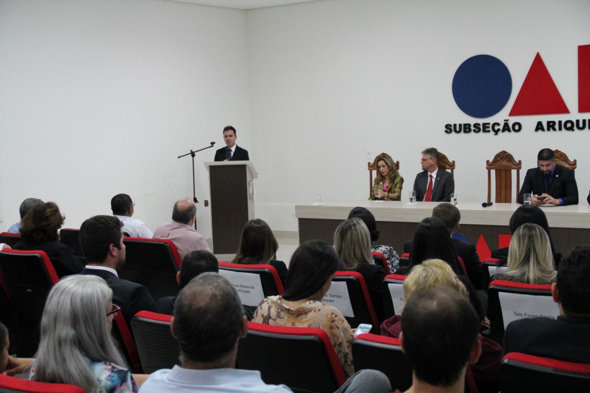 Entrega de credenciais e nomeação de comissões em Ariquemes