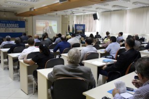 Seminário visa divulgar a função da agência à empresários que queiram prestar serviços ao estado. 