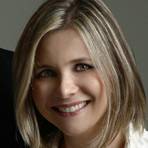 Alessandra Lucchese é advogada, sócia da Becker Direito Empresarial e mentoring Sênior do Women in Law Mentor inglês Brazil.