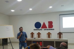 Rogério Montai durante o curso ‘Recursos no Novo CPC’  