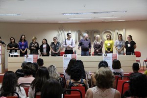 A vice-presidente da OAB/RO, Maracélia Oliveira, integrou a mesa de abertura do congresso.