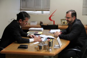 Andrey Cavalcante e Wagner Aparecido Borges, durante visita  