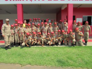 Alunos do ‘Projeto Bombeiros Mirins’ de Jaru