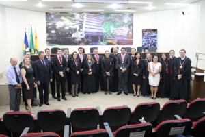 Personalidades e servidores foram prestigiados. (Foto: Ascom/OAB)