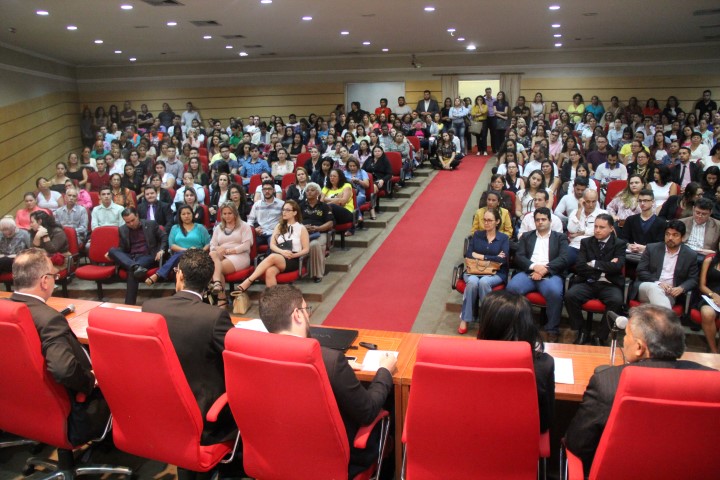 Mesa Redonda sobre o Sistema Prisional realizada na OAB/RO