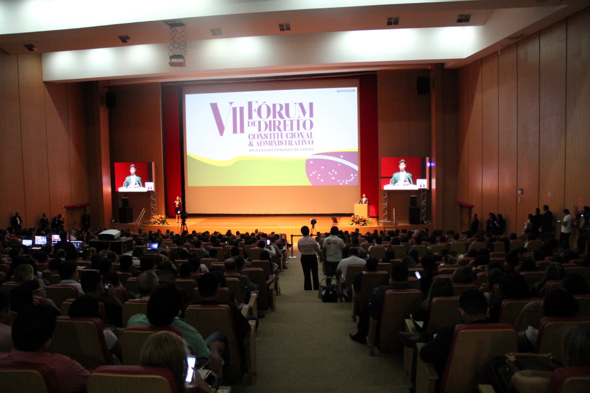 Seccional Rondônia participa do último dia do VII Fórum de Direito Constitucional e Administrativo aplicado aos Tribunais de Contas