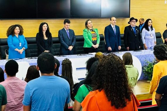 Ouvidoria da Mulher da OABRO é homenageada na ALE-RO pelo compromisso no combate à violência contra mulheres