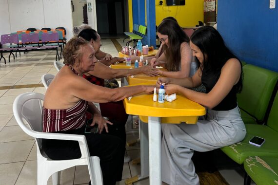 Subcomissão Universitária da OAB Rondônia promove ação social com idosos em Porto Velho