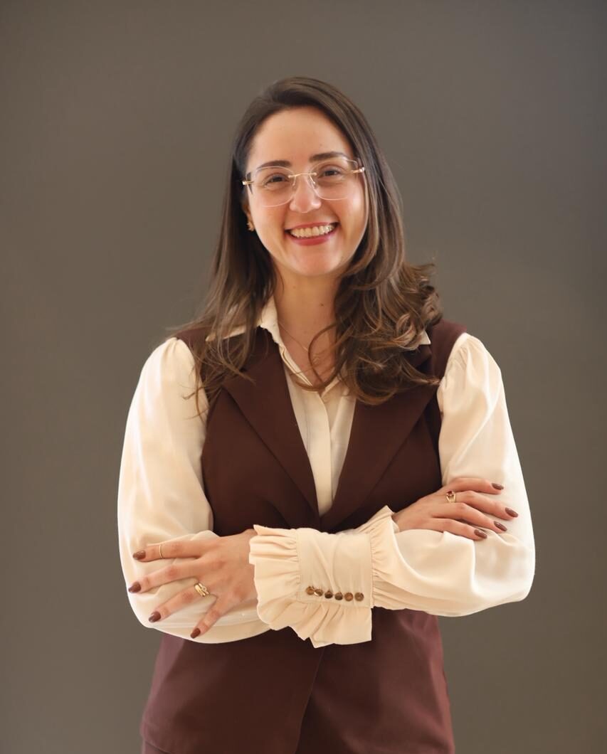 Larissa Paloschi Barbosa