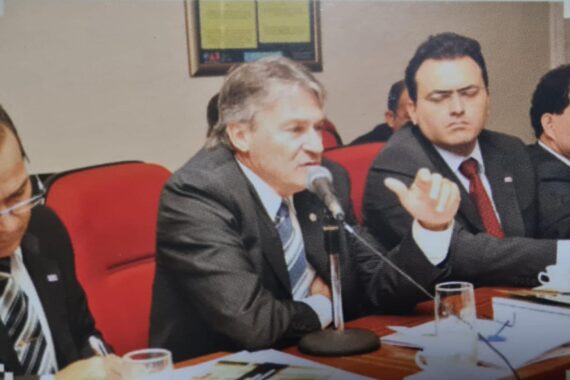 Um terno, uma máquina de escrever e um sonho: conheça o legado do advogado Dr. Celso Ceccatto